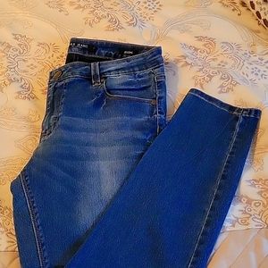 Max Jeans